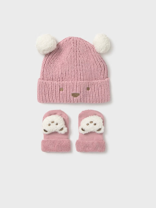 Cappello con calzini