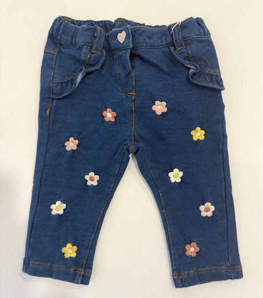 Jeans con applicazioni