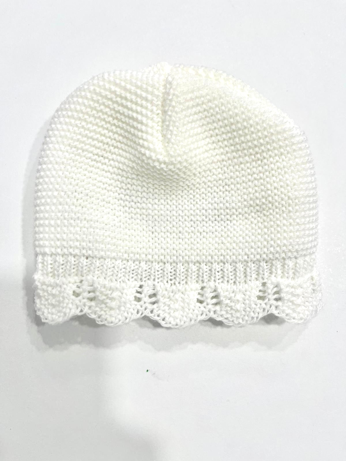 Cappellino neonato primi giorni