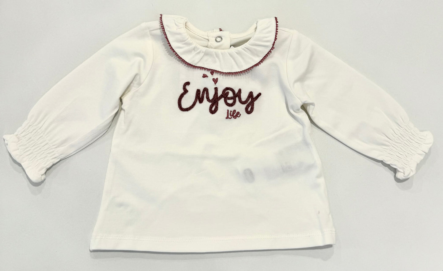 T shirt con colletto. Caldo cotone