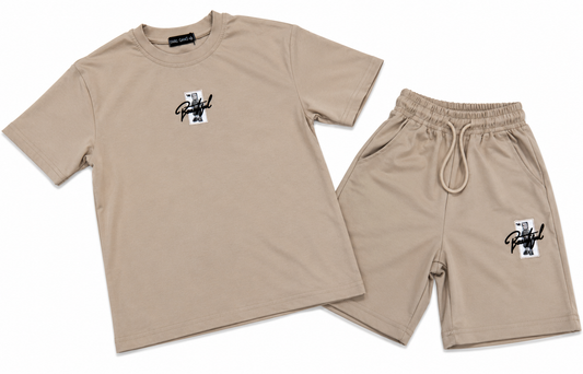 Completo bambino dallo stile urban e moderno