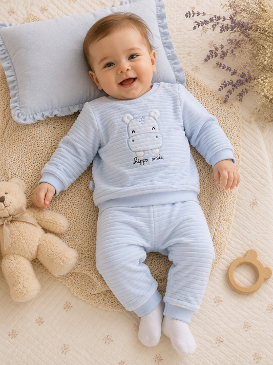 Completo neonato in ciniglia azzurro con ippopotamo